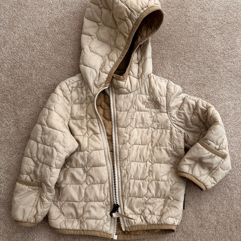 North face thermoball 18m Used good condition puffer cream girls coat